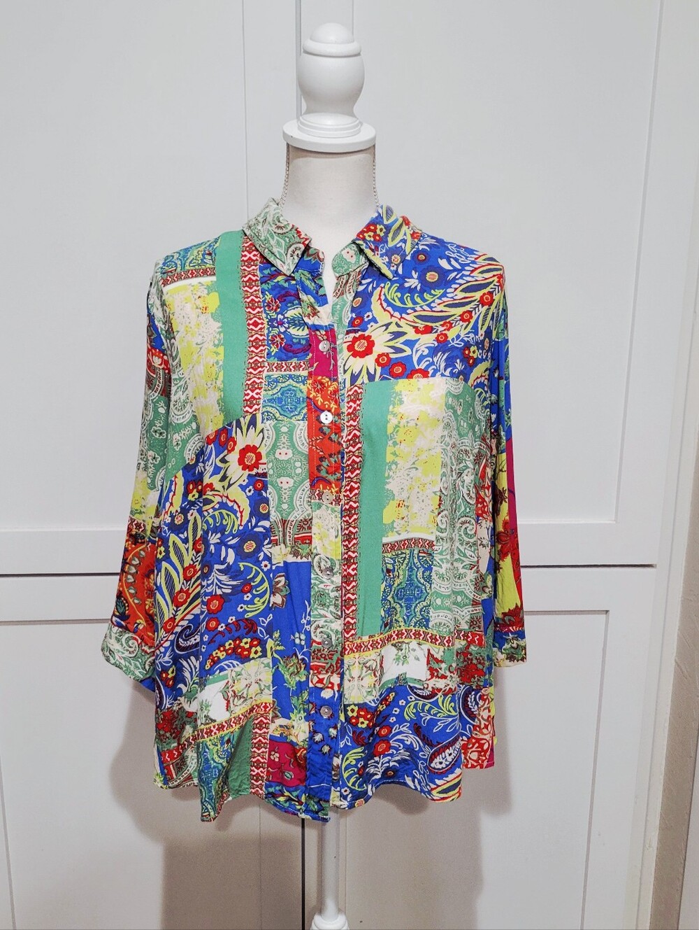 Jones & Co Colorful Mixed Print Button-Up Coastal Collared Rayon Blouse | 1X